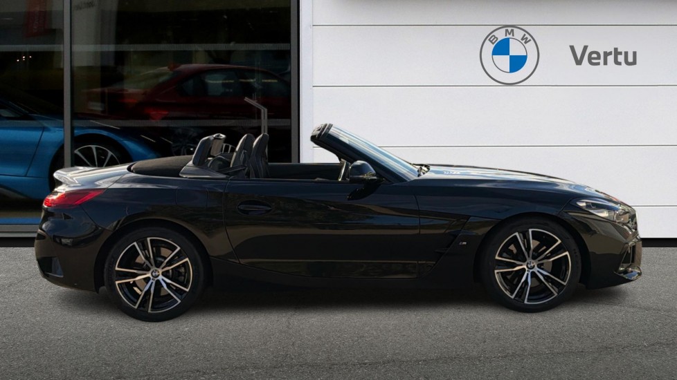 BMW Z4 sDrive 20i M Sport 2dr Auto Petrol Roadster - Image 3