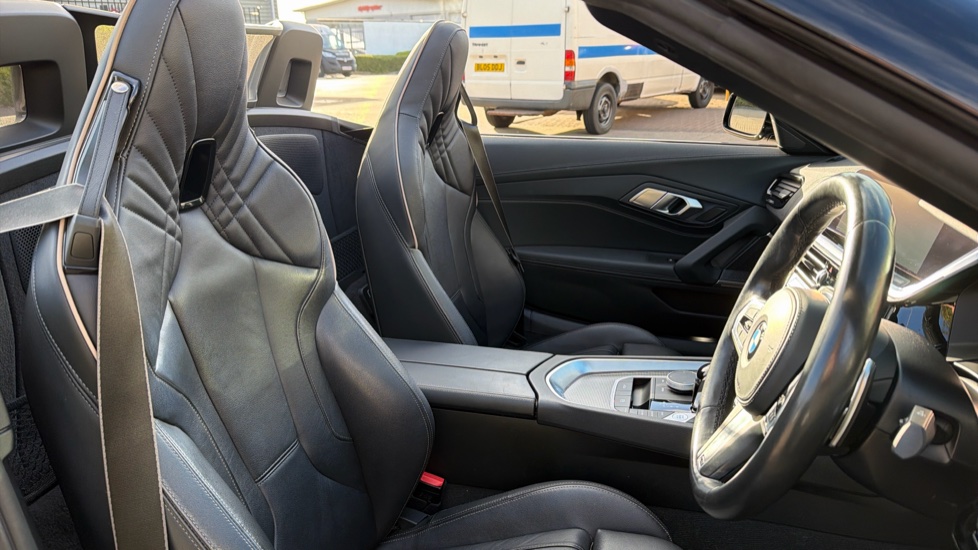 BMW Z4 sDrive 20i M Sport 2dr Auto Petrol Roadster - Image 11