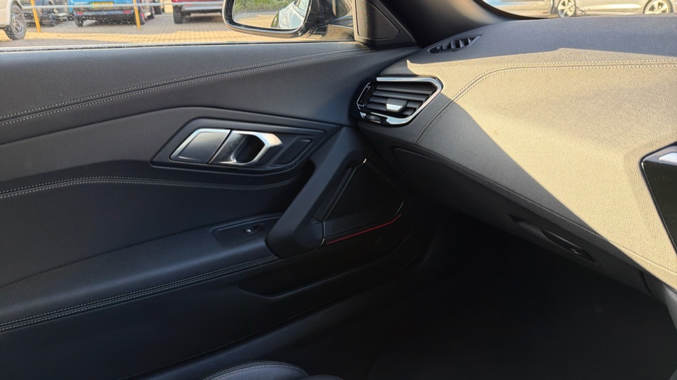 BMW Z4 sDrive 20i M Sport 2dr Auto Petrol Roadster - Image 49