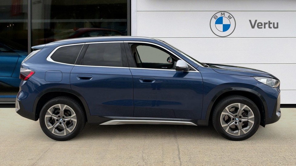 BMW X1 sDrive 20i MHT xLine 5dr Step Auto Petrol Estate - Image 3