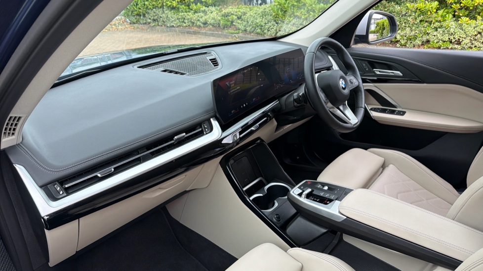 BMW X1 sDrive 20i MHT xLine 5dr Step Auto Petrol Estate - Image 7