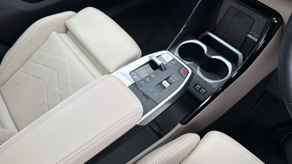 BMW X1 sDrive 20i MHT xLine 5dr Step Auto Petrol Estate - Image 10