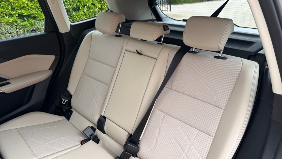 BMW X1 sDrive 20i MHT xLine 5dr Step Auto Petrol Estate - Image 12