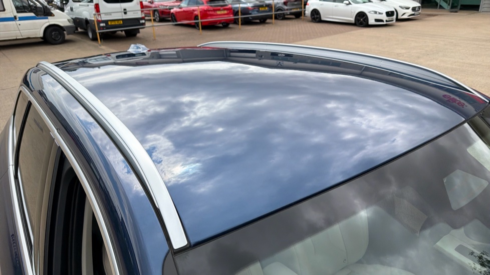 BMW X1 sDrive 20i MHT xLine 5dr Step Auto Petrol Estate - Image 21