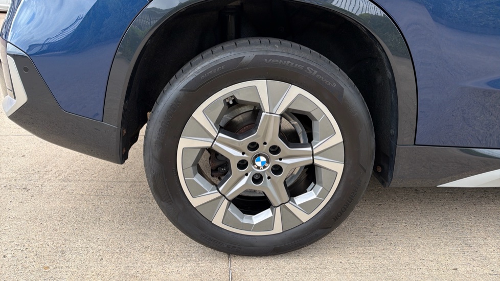 BMW X1 sDrive 20i MHT xLine 5dr Step Auto Petrol Estate - Image 31