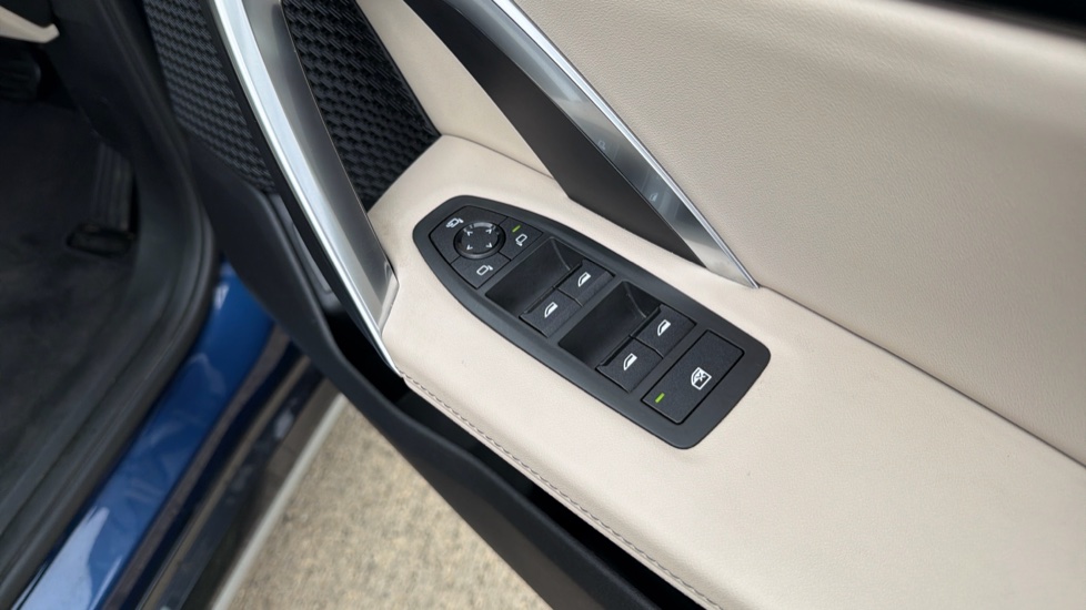 BMW X1 sDrive 20i MHT xLine 5dr Step Auto Petrol Estate - Image 33