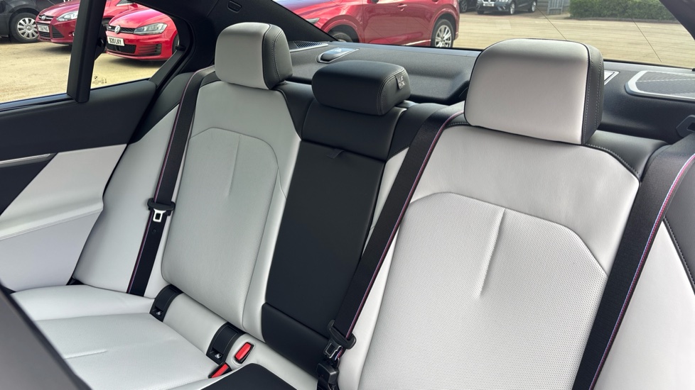 BMW M5 4dr DCT Saloon - Image 12