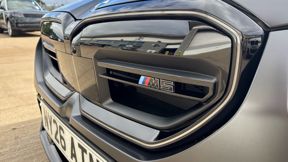 BMW M5 4dr DCT Saloon - Image 25