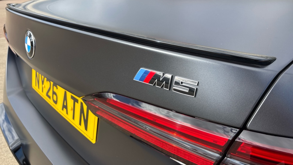 BMW M5 4dr DCT Saloon - Image 35