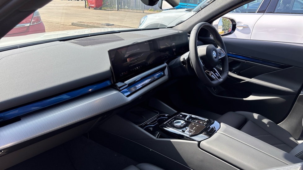 BMW 5 Series 520i M Sport 4dr Auto Petrol Saloon - Image 7