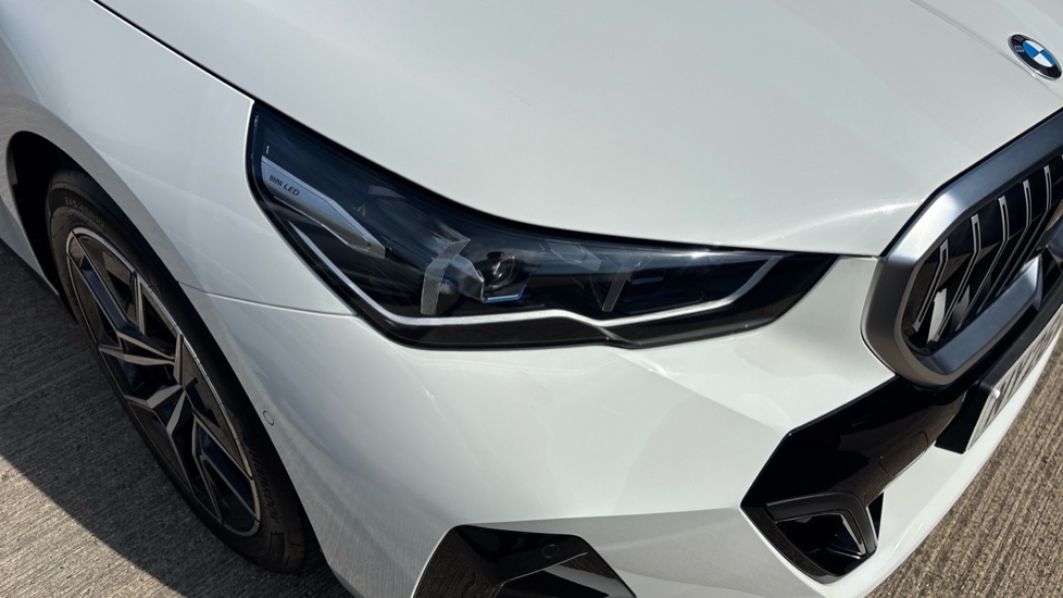BMW 5 Series 520i M Sport 4dr Auto Petrol Saloon - Image 23