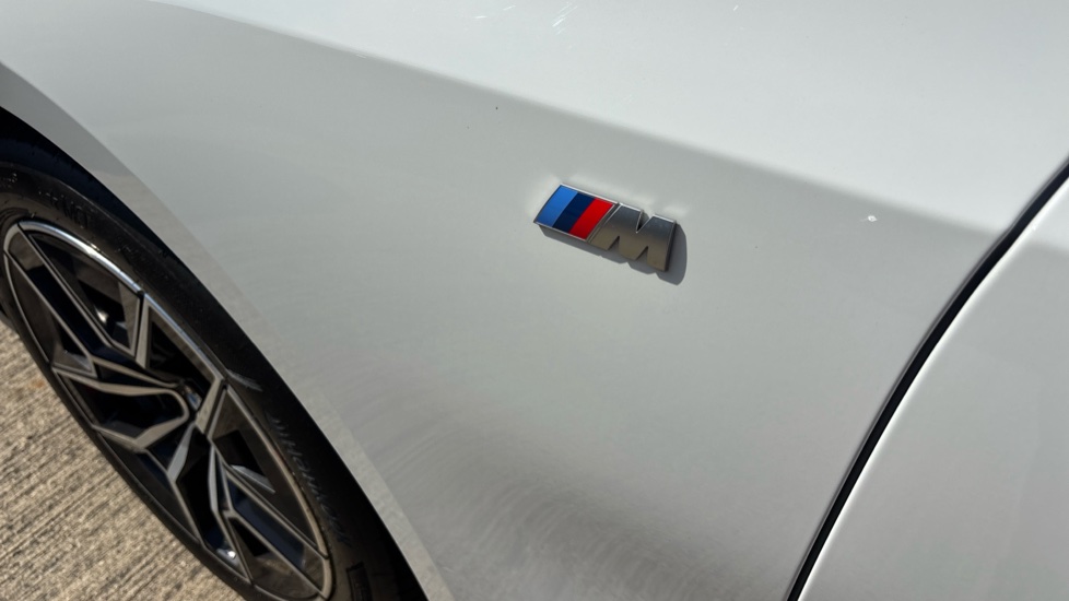 BMW 5 Series 520i M Sport 4dr Auto Petrol Saloon - Image 27