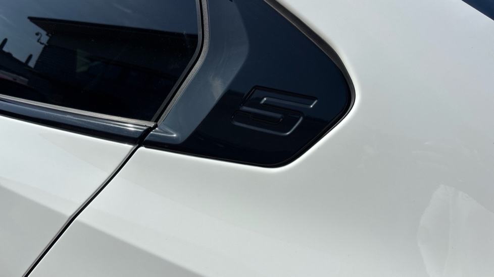 BMW 5 Series 520i M Sport 4dr Auto Petrol Saloon - Image 30