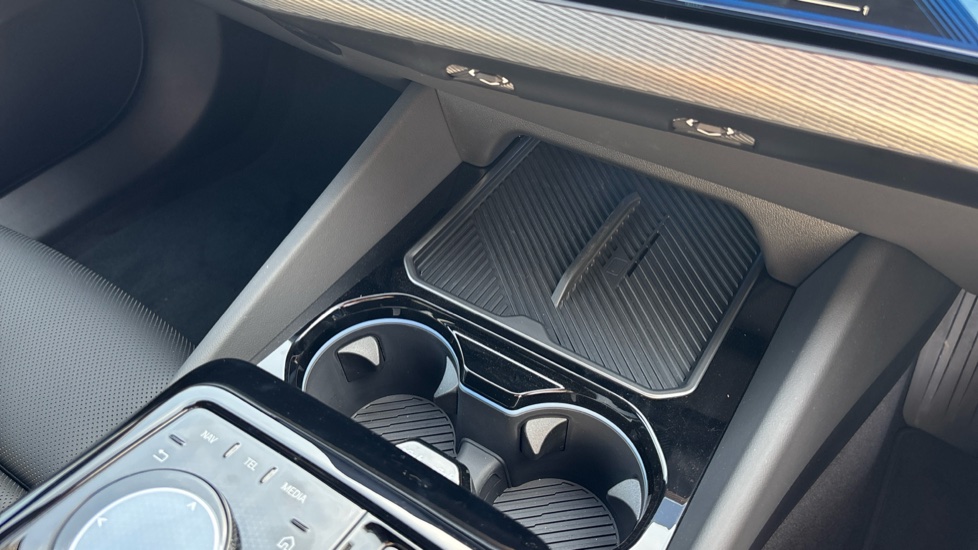 BMW 5 Series 520i M Sport 4dr Auto Petrol Saloon - Image 54