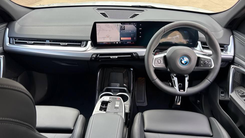 BMW iX2 150kW eDrive20 M Sport 65kWh 5dr Auto Tech/Pro/22 Electric Hatchback - Image 4