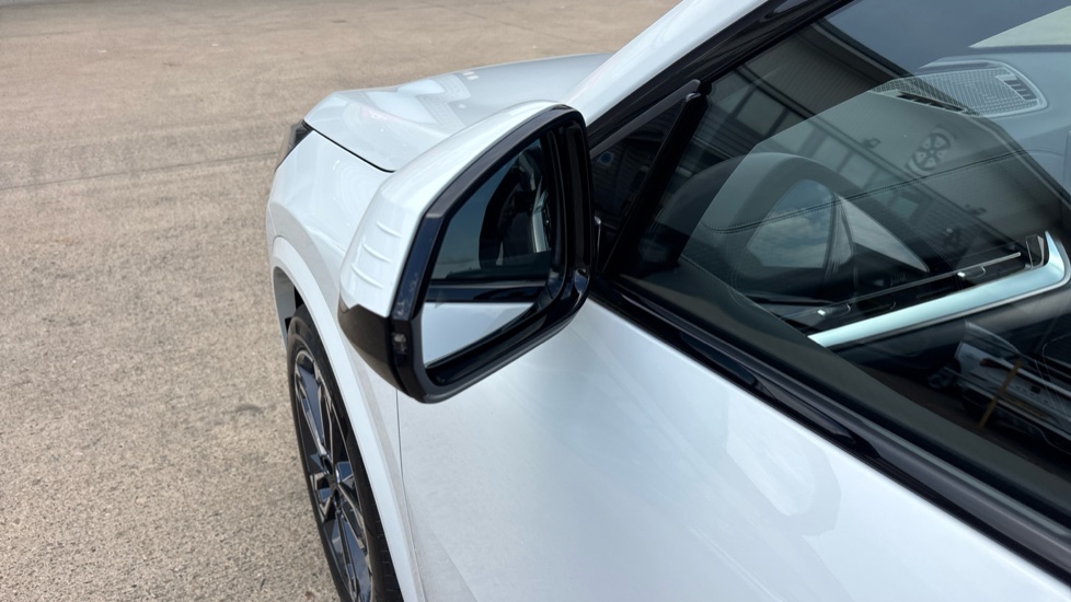 BMW iX2 150kW eDrive20 M Sport 65kWh 5dr Auto Tech/Pro/22 Electric Hatchback - Image 27