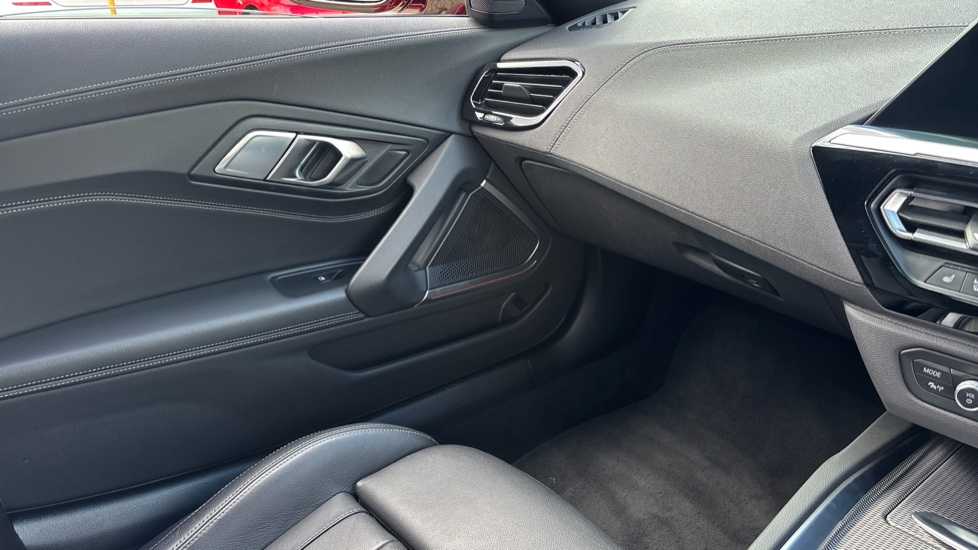 BMW Z4 sDrive 20i M Sport 2dr Auto Petrol Roadster - Image 55
