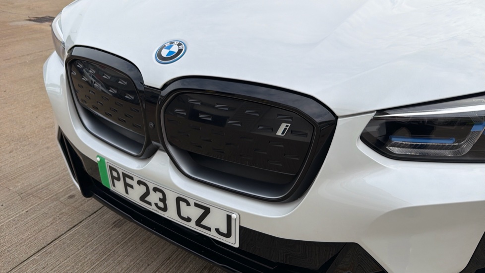 BMW iX3 210kW M Sport Pro 80kWh 5dr Auto Electric Estate - Image 25
