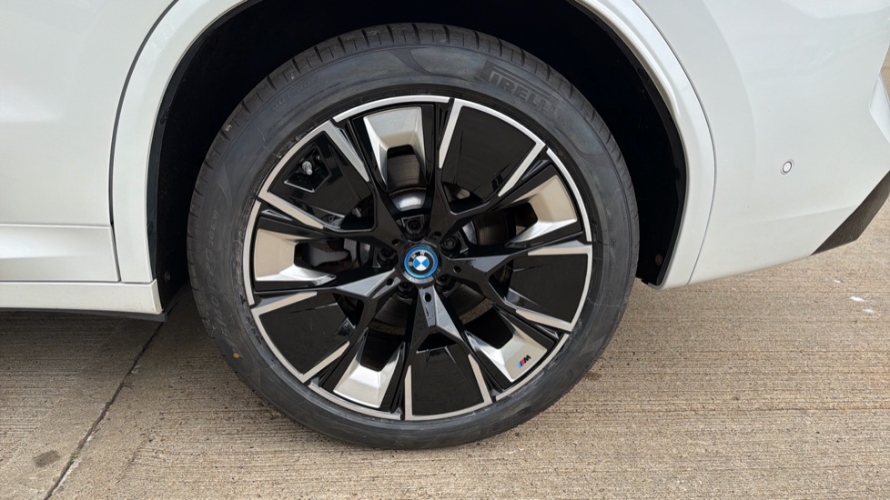 BMW iX3 210kW M Sport Pro 80kWh 5dr Auto Electric Estate - Image 29
