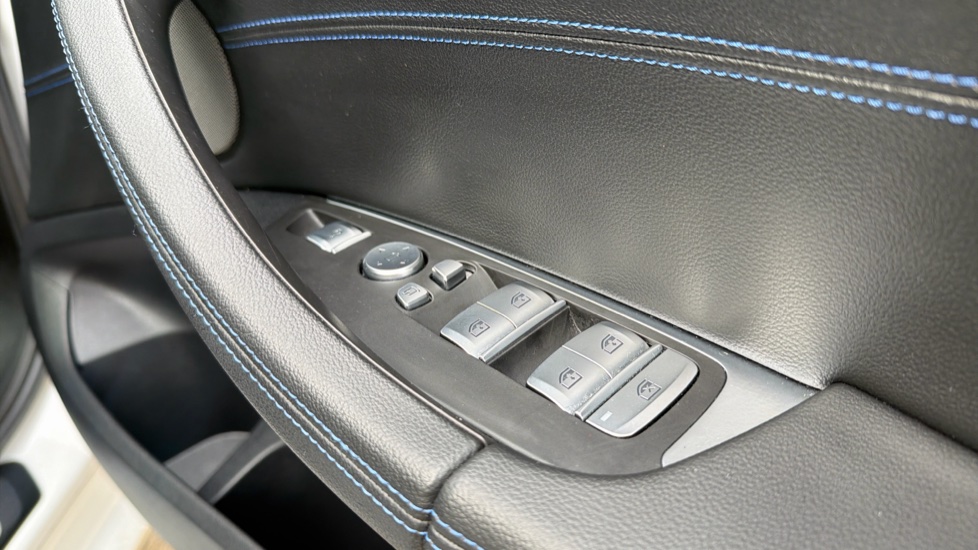 BMW iX3 210kW M Sport Pro 80kWh 5dr Auto Electric Estate - Image 36