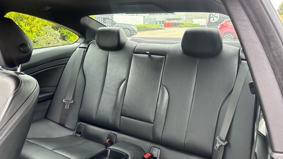 BMW 4 Series 420d [190] M Sport 2dr Auto [Professional Media] Diesel Coupe - Image 12