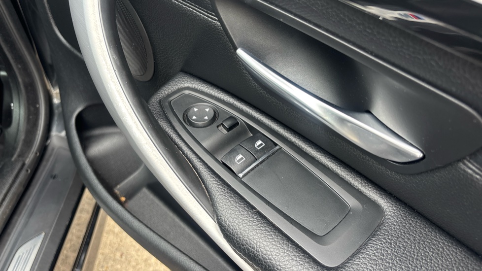 BMW 4 Series 420d [190] M Sport 2dr Auto [Professional Media] Diesel Coupe - Image 35