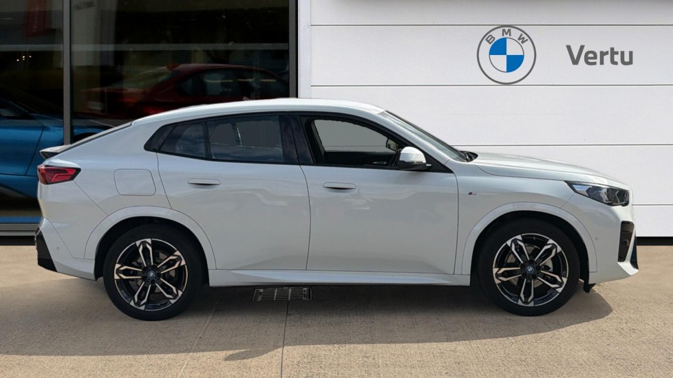 BMW iX2 150kW eDrive20 M Sport 65kWh 5dr Auto Electric Hatchback - Image 3