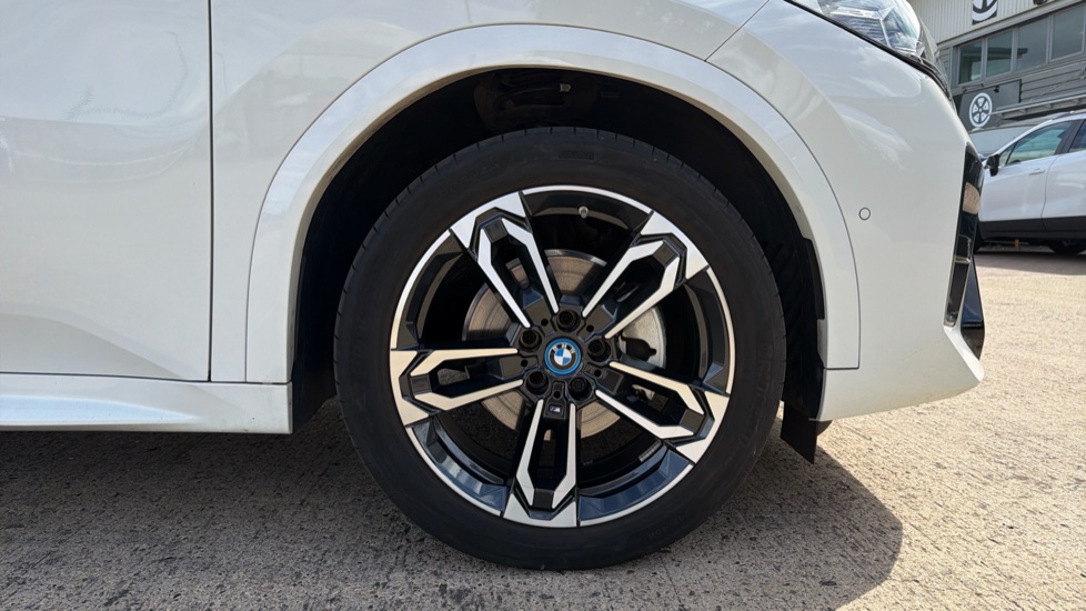 BMW iX2 150kW eDrive20 M Sport 65kWh 5dr Auto Electric Hatchback - Image 14