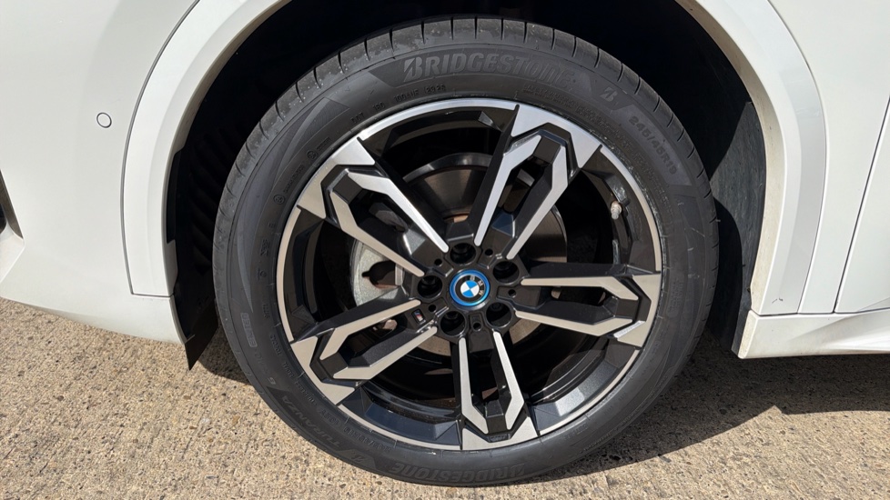 BMW iX2 150kW eDrive20 M Sport 65kWh 5dr Auto Electric Hatchback - Image 26