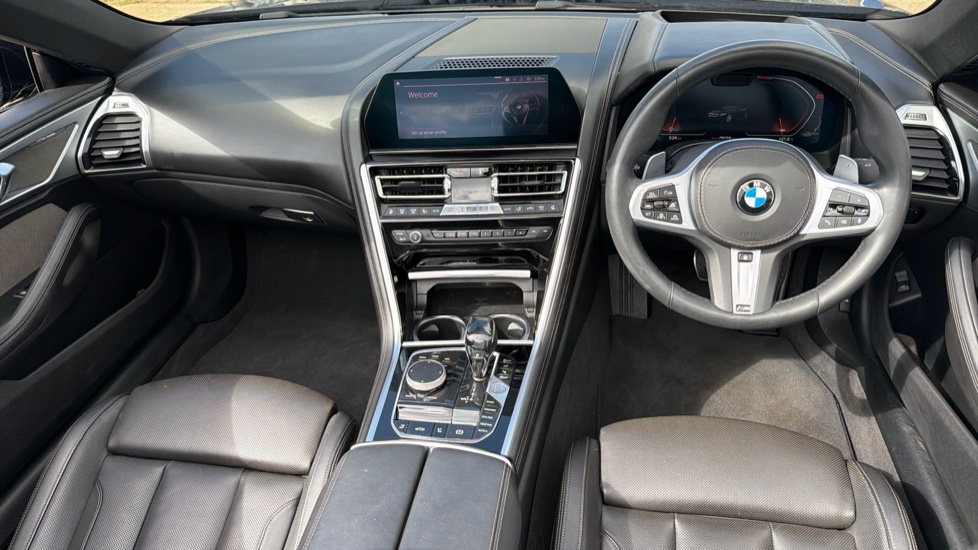 BMW 8 Series 840i sDrive 2dr Auto Petrol Convertible - Image 4