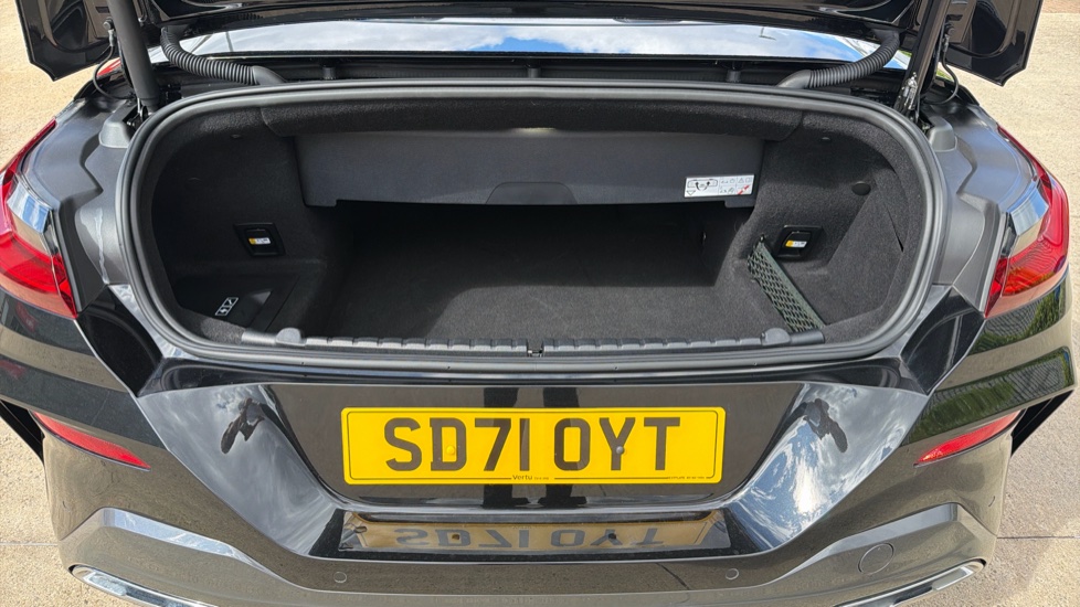 BMW 8 Series 840i sDrive 2dr Auto Petrol Convertible - Image 13