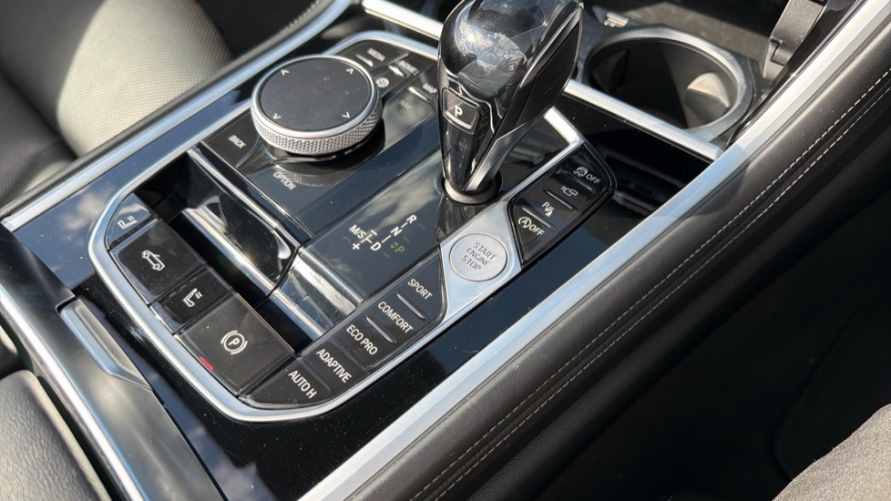 BMW 8 Series 840i sDrive 2dr Auto Petrol Convertible - Image 19