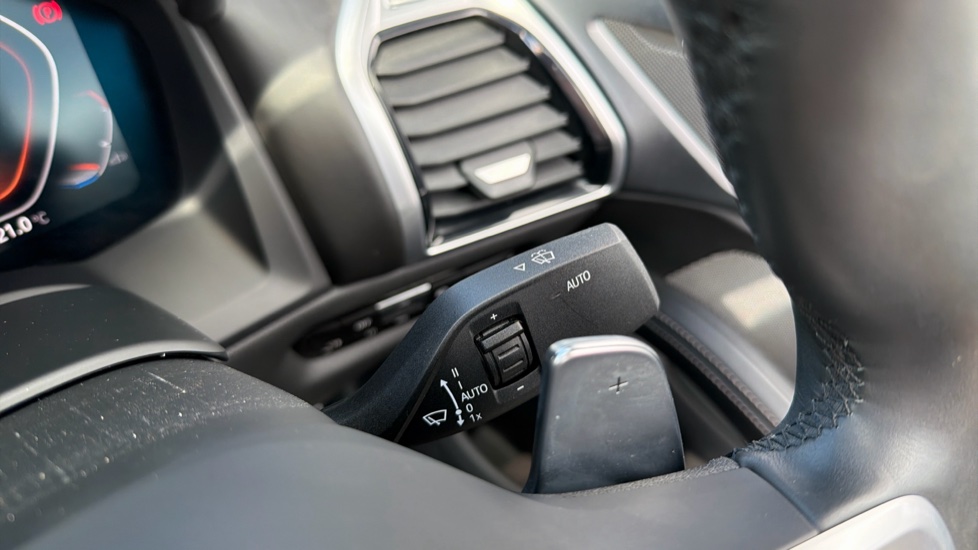 BMW 8 Series 840i sDrive 2dr Auto Petrol Convertible - Image 40