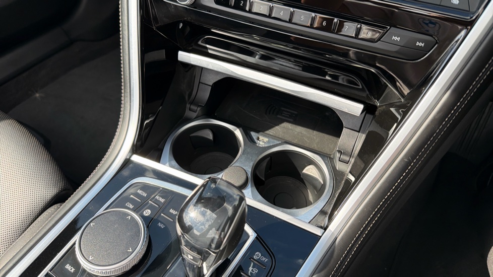 BMW 8 Series 840i sDrive 2dr Auto Petrol Convertible - Image 53