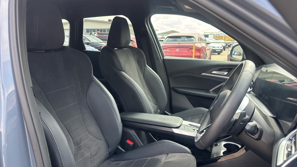 BMW X1 sDrive 20i MHT M Sport 5dr Step Auto Petrol Estate - Image 11