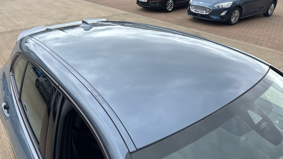 BMW 1 Series M135i xDrive 5dr Step Auto Petrol Hatchback - Image 21
