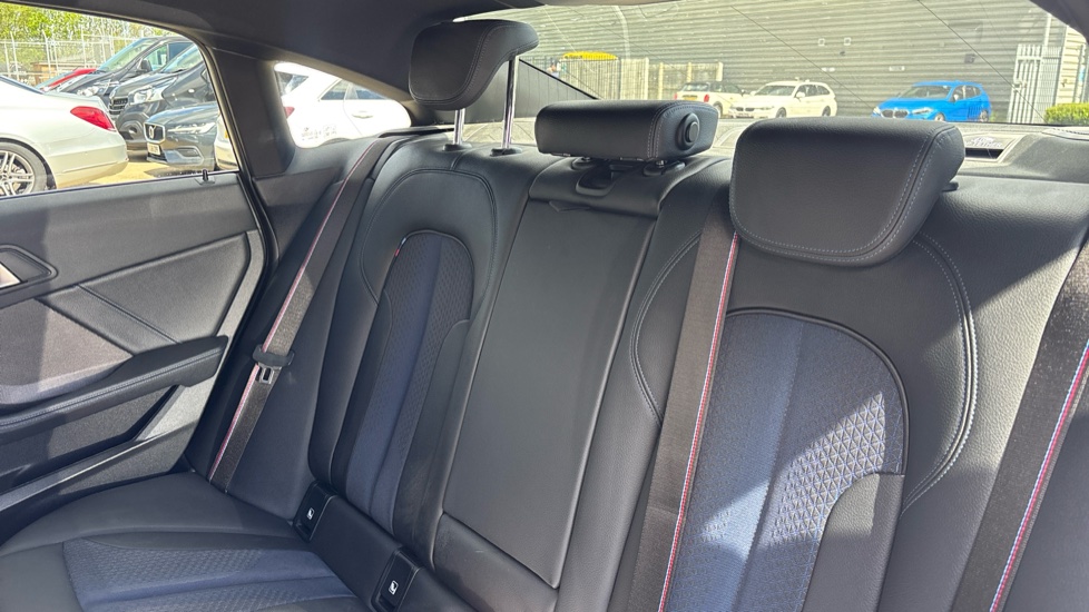 BMW 2 Series 218i [136] M Sport 4dr DCT Petrol Saloon - Image 12