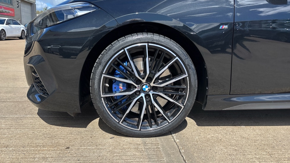 BMW 2 Series 218i [136] M Sport 4dr DCT Petrol Saloon - Image 32