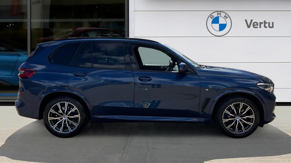BMW X5 xDrive30d MHT M Sport 5dr Auto Diesel Estate - Image 3