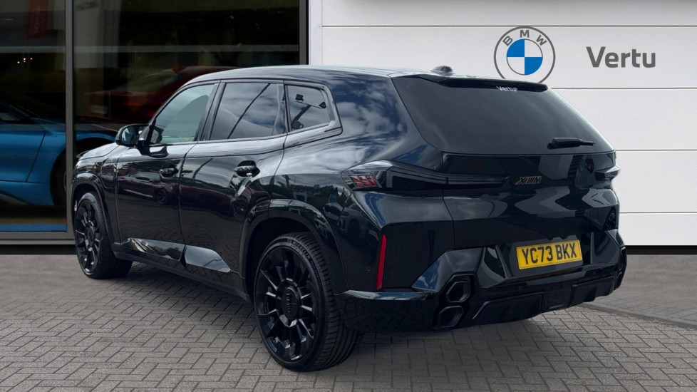 BMW XM 5dr Auto Estate - Image 2