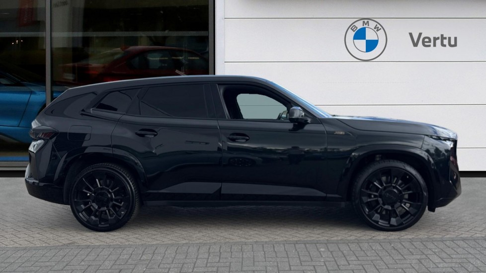 BMW XM 5dr Auto Estate - Image 3