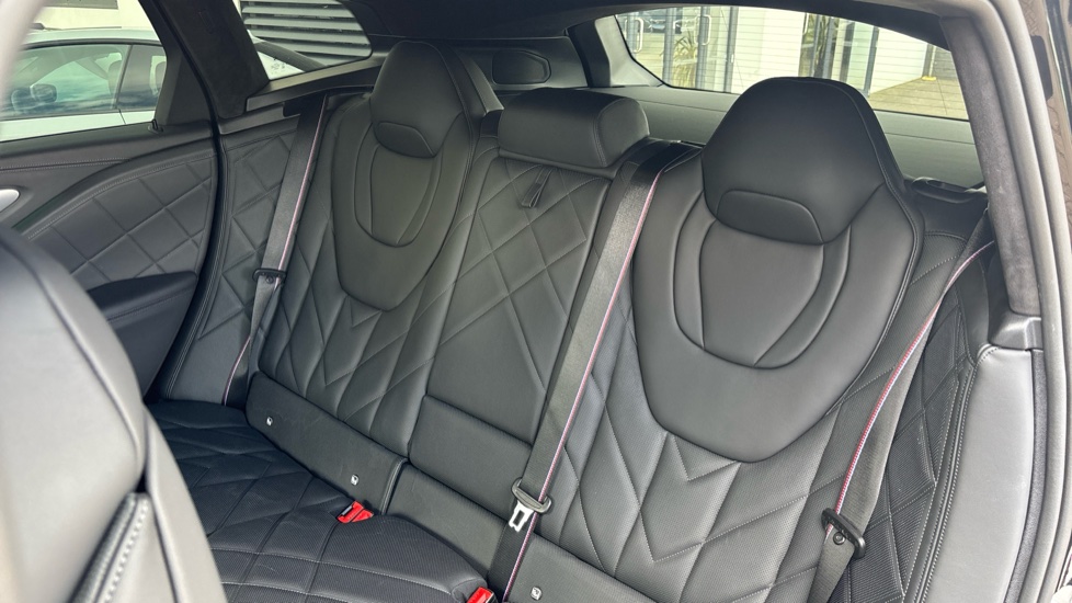 BMW XM 5dr Auto Estate - Image 12