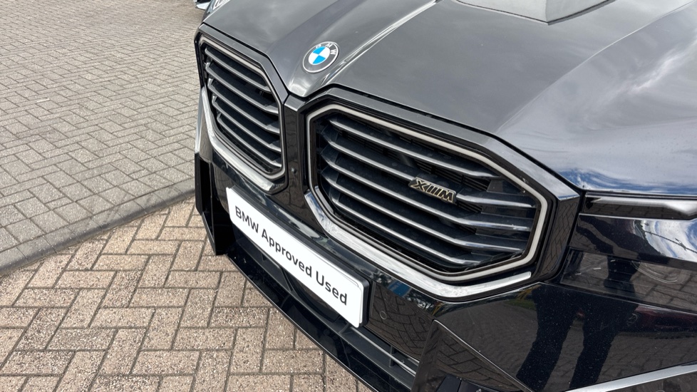 BMW XM 5dr Auto Estate - Image 24