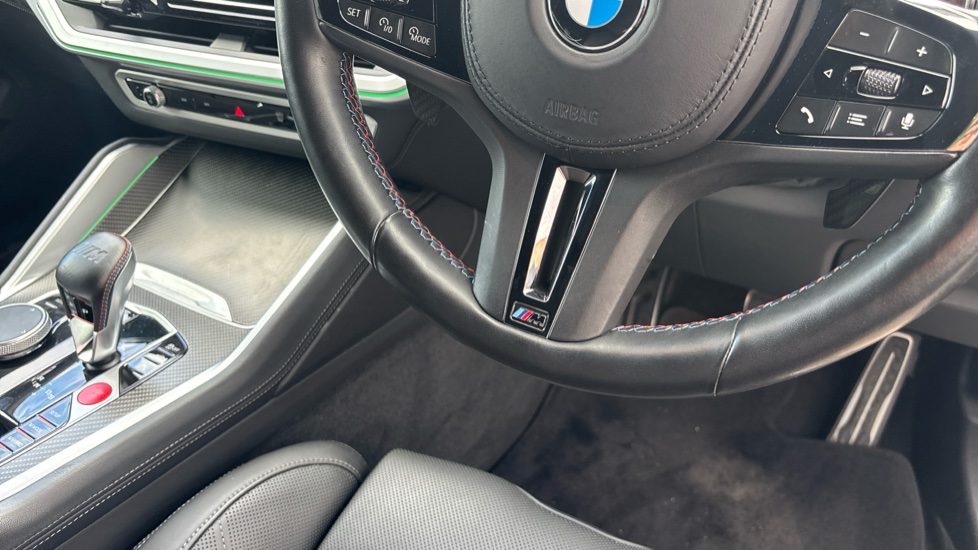 BMW XM 5dr Auto Estate - Image 38