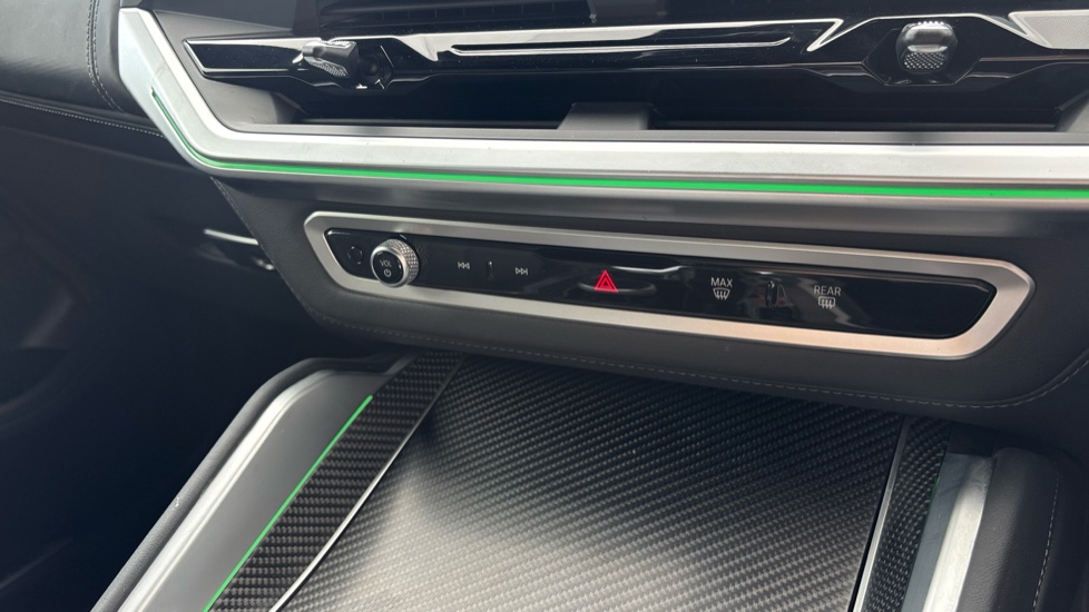 BMW XM 5dr Auto Estate - Image 50