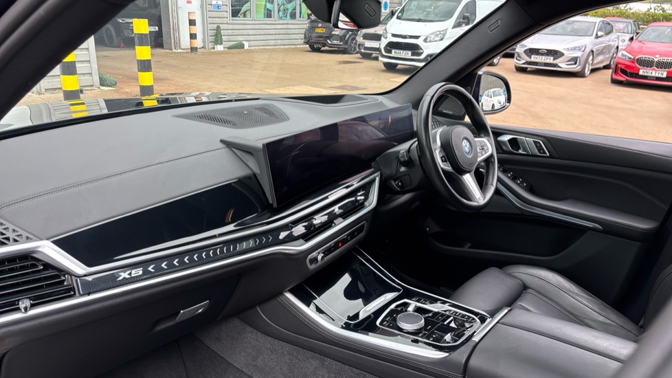 BMW X5 xDrive50e M Sport 5dr Auto Estate - Image 7