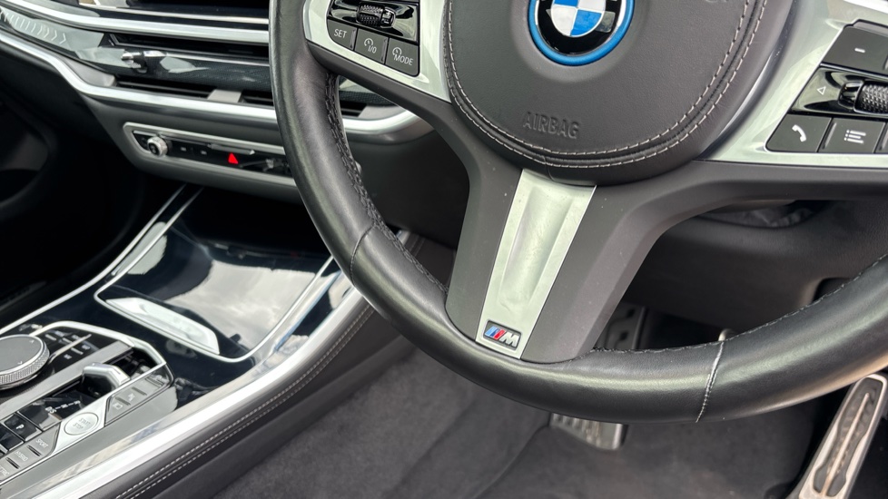 BMW X5 xDrive50e M Sport 5dr Auto Estate - Image 39