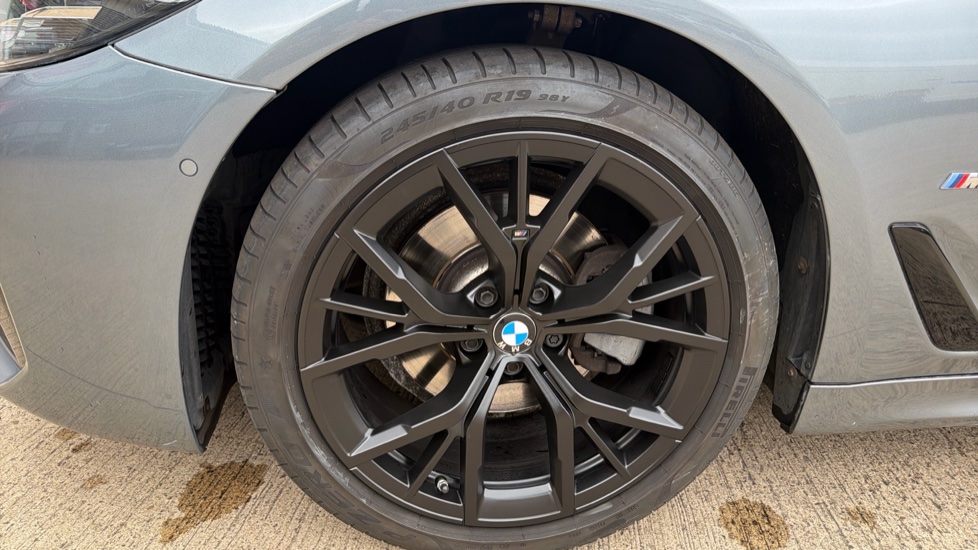 BMW 5 Series 520d xDrive MHT M Sport 4dr Step Auto Diesel Saloon - Image 27