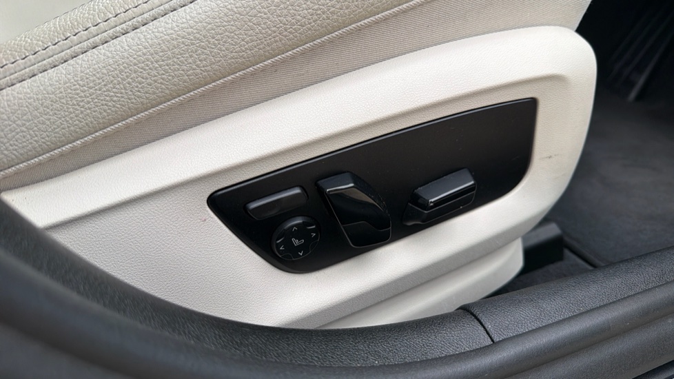BMW 5 Series 520d xDrive MHT M Sport 4dr Step Auto Diesel Saloon - Image 34