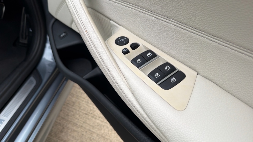BMW 5 Series 520d xDrive MHT M Sport 4dr Step Auto Diesel Saloon - Image 35